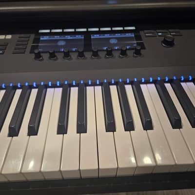 Native Instruments Komplete Kontrol S88 MKii 2020 - Present - Black image 4