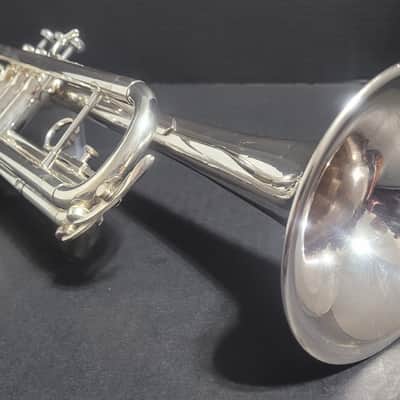 Vintage King Sliver Flair 1055T Professional Trumpet, Mouthpiece and Original Hard Case 1970-1975 - Silver plated image 11