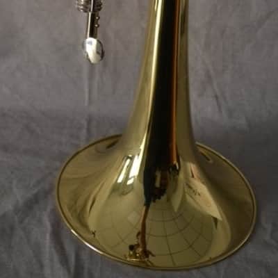 Trombon Bajo Shires Q36YR como nuevo image 15