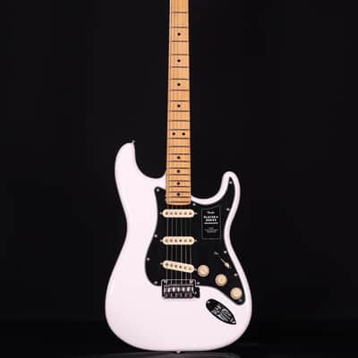 Fender Player II Stratocaster, Maple FB, Polar White image 5