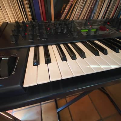 Waldorf Q 61-Key Virtual Analog Synthesizer - Wave Blue - Exellent Condition - Original Owner (2003)