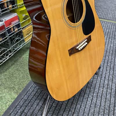 Yamaha F330 dreadnought acoustic guitar - S/H image 4