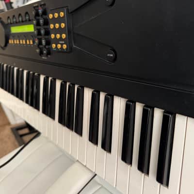 Yamaha YS200 FM Synthesizer 1988 - Black image 6