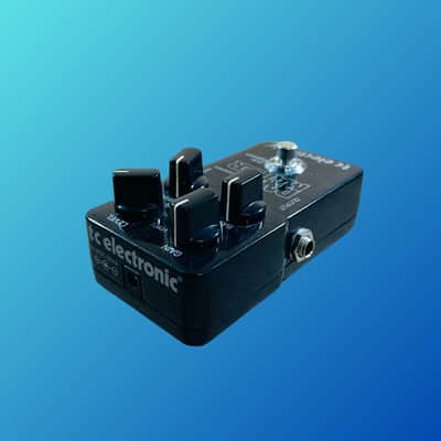TC Electronic Dark Matter Distortion Pedal image 4