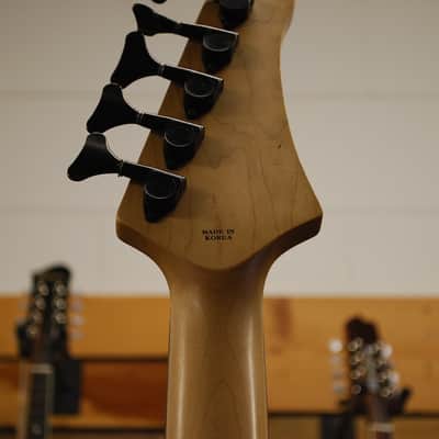 Hamer 5-String Slammer Series Bass image 8