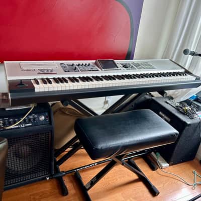 Roland Fantom-X8 88-Key Workstation Keyboard 2003 - 2004 - Silver