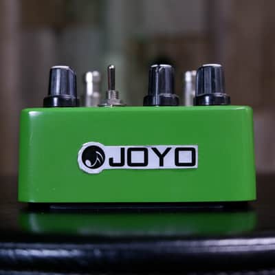 Joyo Ultimate Octave Fuzz Pedal - Green image 6