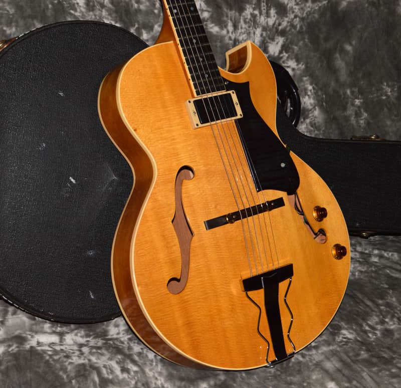 2006 Heritage - H575 MH Carved Spruce Top - Natural image 1