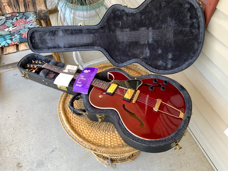 Gibson ES-135 - 2002 - Wine Red w/ Original Case. image 1