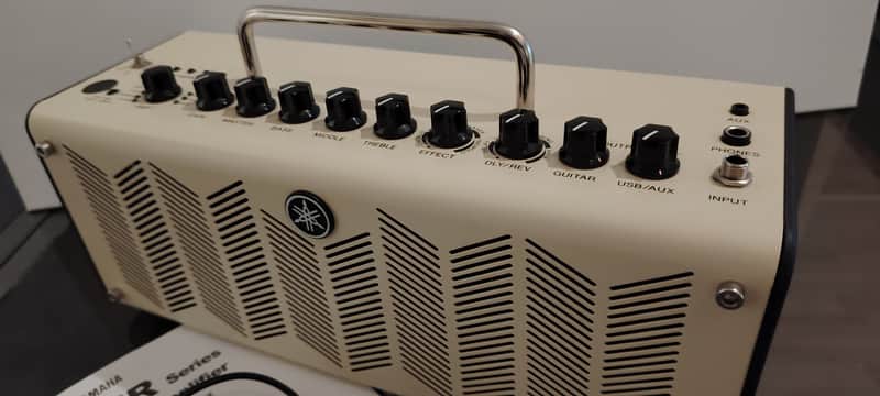 Yamaha THR10II 20-Watt 2x3" Stereo Digital Modeling Guitar Combo 2019 - Present - Tan Bild 1