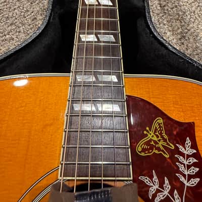 2017 Gibson Hummingbird - Case Queen - Pretty flawless.  Open to shipping image 8