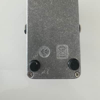 Electro-Harmonix Satisfaction Fuzz 2014 - Present - Blue / Red image 4