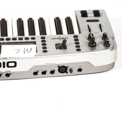 M-Audio Ozonic MIDI Controller Owned By Mike Campbell image 13