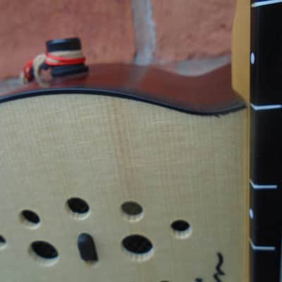Godin A4 Ultra Fretless Natural A/E sf- natural image 4