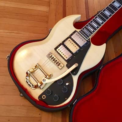 Gibson SG Custom 3 pickup c 1974 Polaris White original vintage usa bigsby image 4