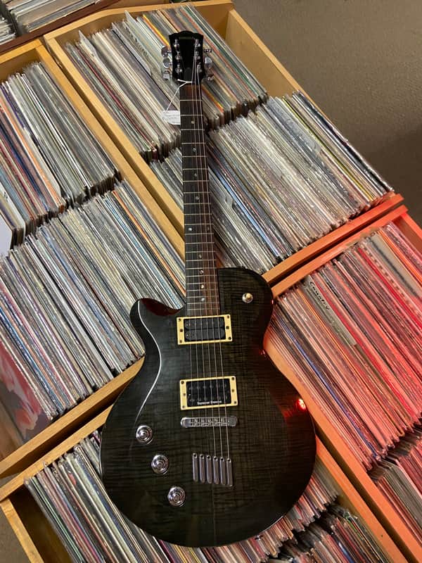 Yamaha AES 620 Left handed w/Seymour Duncan bridge PU image 1