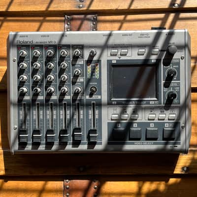 (16788) Roland VR-3 AV Mixer image 1