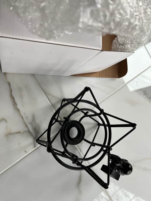 ADK Microphones Condenser Microphone Elastic Suspension Shock Mount - Black enamel image 1