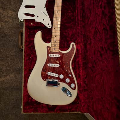 Fender Limited Edition 1956 Reissue Stratocaster with Maple Fretboard 1994 - 2-Color Sunburst image 9
