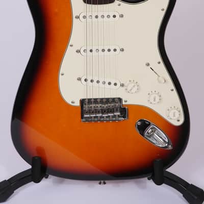 Fender Standard Stratocaster with 920D Hush Puppies pickups, G&G Case, Vintage Tremolo, Rosewood Fretboard 1993 - 1997 - Brown Sunburst image 2