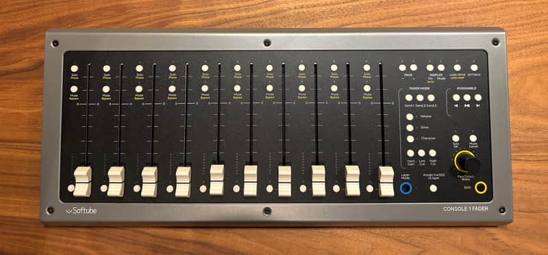 Softube Console 1 Fader USB DAW Control Surface 2019 - Gray image 1