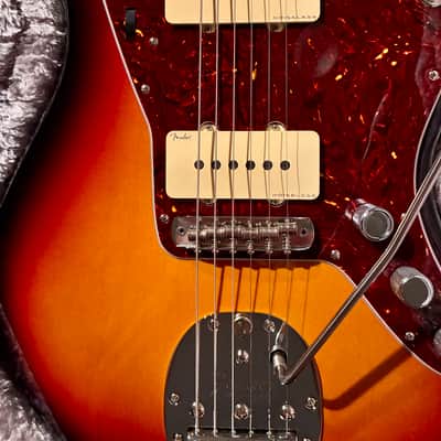 Fender American Ultra Jazzmaster in Ultraburst image 2