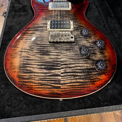 PRS Tremonti 2020-2023 - Cherry charcoal burst image 2
