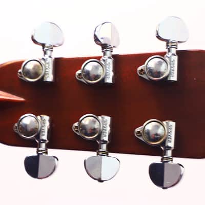 Martin D-28 1964 Acoustic Guitar - Vintage legend with unmistakable Martin sound - fantastic condition - check video! image 9