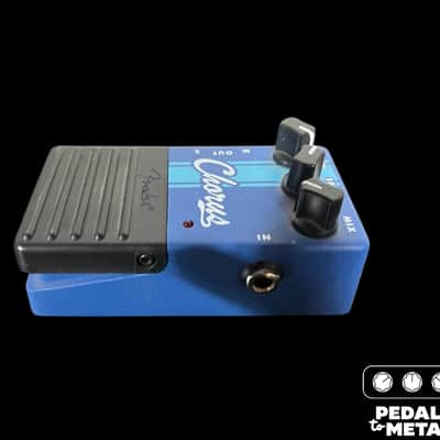 Fender STEREO CHORUS PEDAL-x10088 image 4