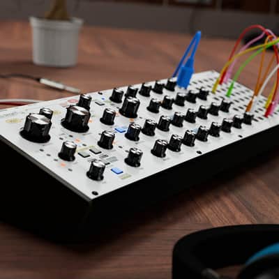 Overlay for Behringer Neutron - 'Chart' design