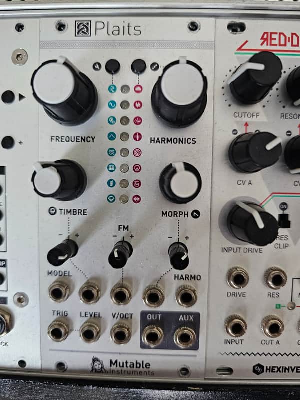 Mutable Instruments Plaits
