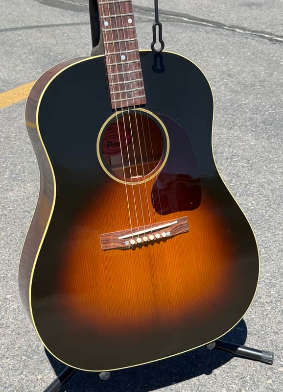 Gibson Custom J-45 1942 Banner Vintage Sunburst New Unplayed Auth Dlr 3lbs12oz #009 image 1