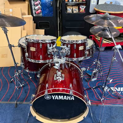 Yamaha Stage Custom 5 piece/hardware/cymbals 2026 - cherry lacquer image 3