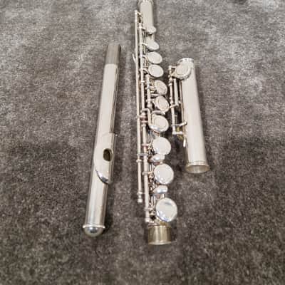 Kurioshi Vivace V11468 Silver/Gold Flute - Dual Finish - Very Good w/ Soft Case & Hard Case image 14