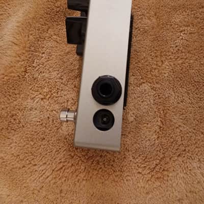 Darkglass Electronics Hyper Luminal Hybrid Compressor 2018 - Present Silver image 3