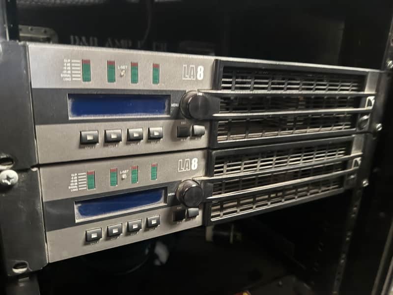 L'Acoustics LA8