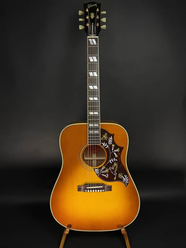 Gibson Hummingbird Original - Heritage Cherry Sunburst Color:Heritage Cherry Sunburst