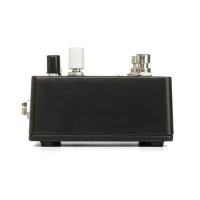 Electro Harmonix OCEANS 12 - Dual Stereo Reverb Effect Pedal image 3