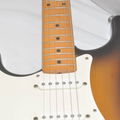 FENDER JAPAN Stratocaster serial number Electric Guitar Ref. No 7661 image 5