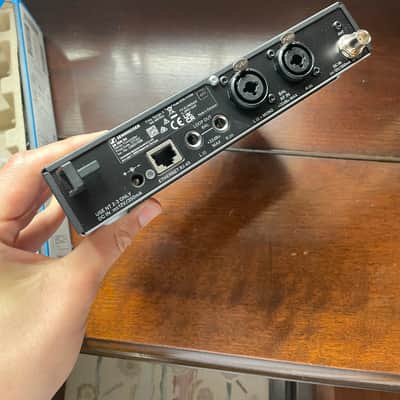 EW IEM G4 Wireless In-Ear Monitoring System (G band: 566-608 mhz) image 6