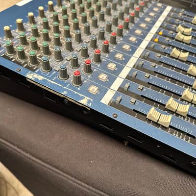 Yamaha MG16/4 analog mixer image 3