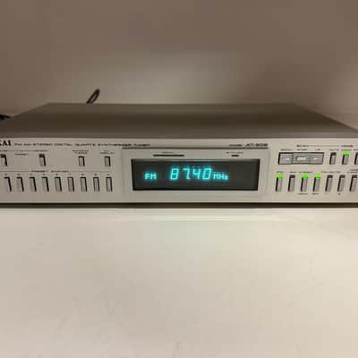 Akai AT - 506 FM AM Stereo Digital Quartz Synthesizer Tuner image 2