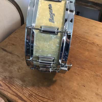Rogers Dyna-Sonic 5x14" Wood Snare Drum with "Beavertail" Lugs 1963 - 1971 -  White Marine Pearl image 4