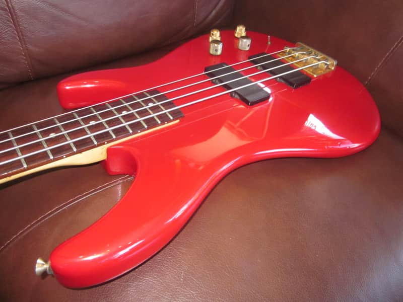 Used Peavey Dyna Bass Red 4-String Bass Guitar #05036444 image 1