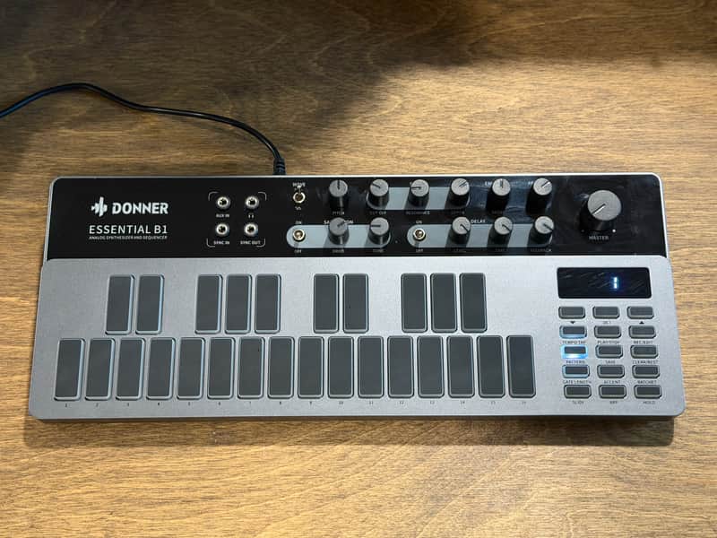 Donner Essential B1 Bass Analog Synthesizer image 1
