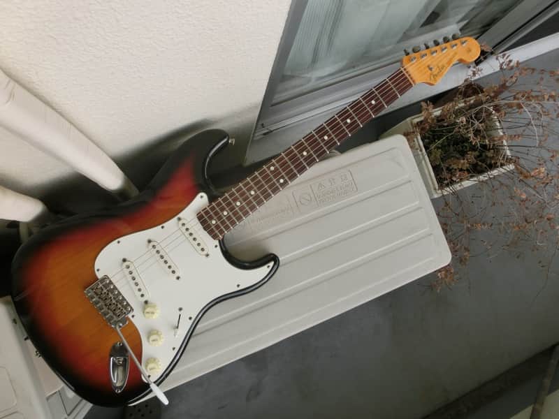 Fender Japan ST-62-70 Stratocaster. Japan vintage made in 1993 or 94, very rare model image 1