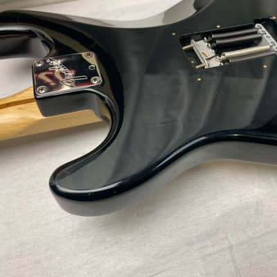 Fender American Standard Stratocaster Guitar 1993 - Black / Maple neck image 23