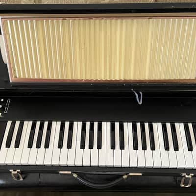 No name electric keyboard/organ Vintage image 1