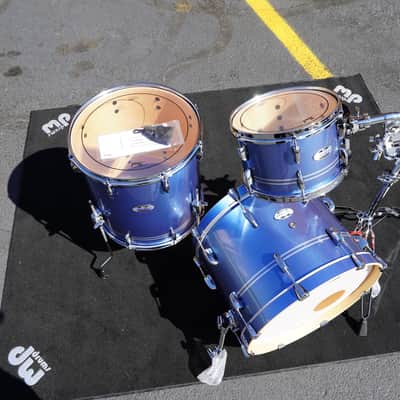 Pearl Masters Maple Complete MCT Series Chrome Contrail Lqr. 3pc Maple Shell Pack | (12, 16, 20") image 7