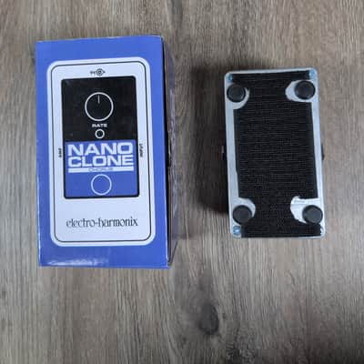 Electro-Harmonix Nano Clone Analog Chorus 2006 - Present - Purple / Black image 2
